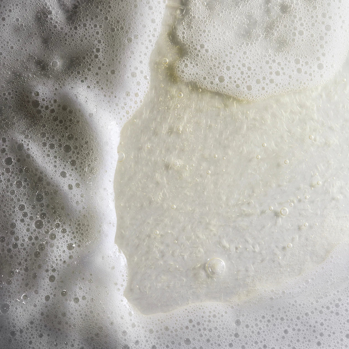 Obagi Nu-Derm Gentle Gel Cleanser, detail view